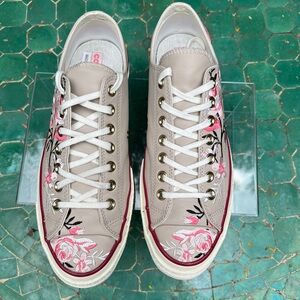 Converse by Chuck Taylor, color gray pink and white, size women’s 11 men’s 9